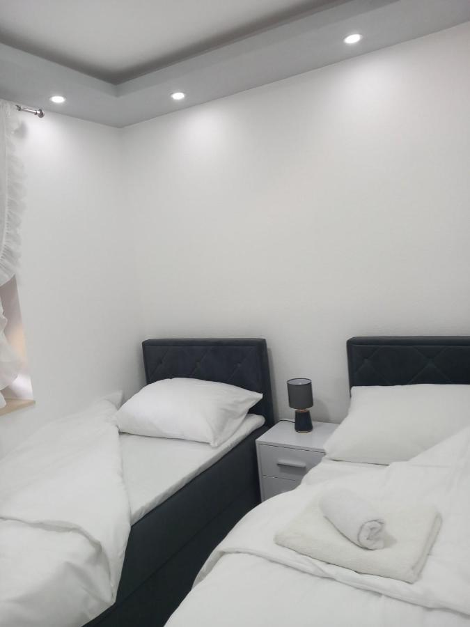 Apartman Jovana Bileća Exterior foto